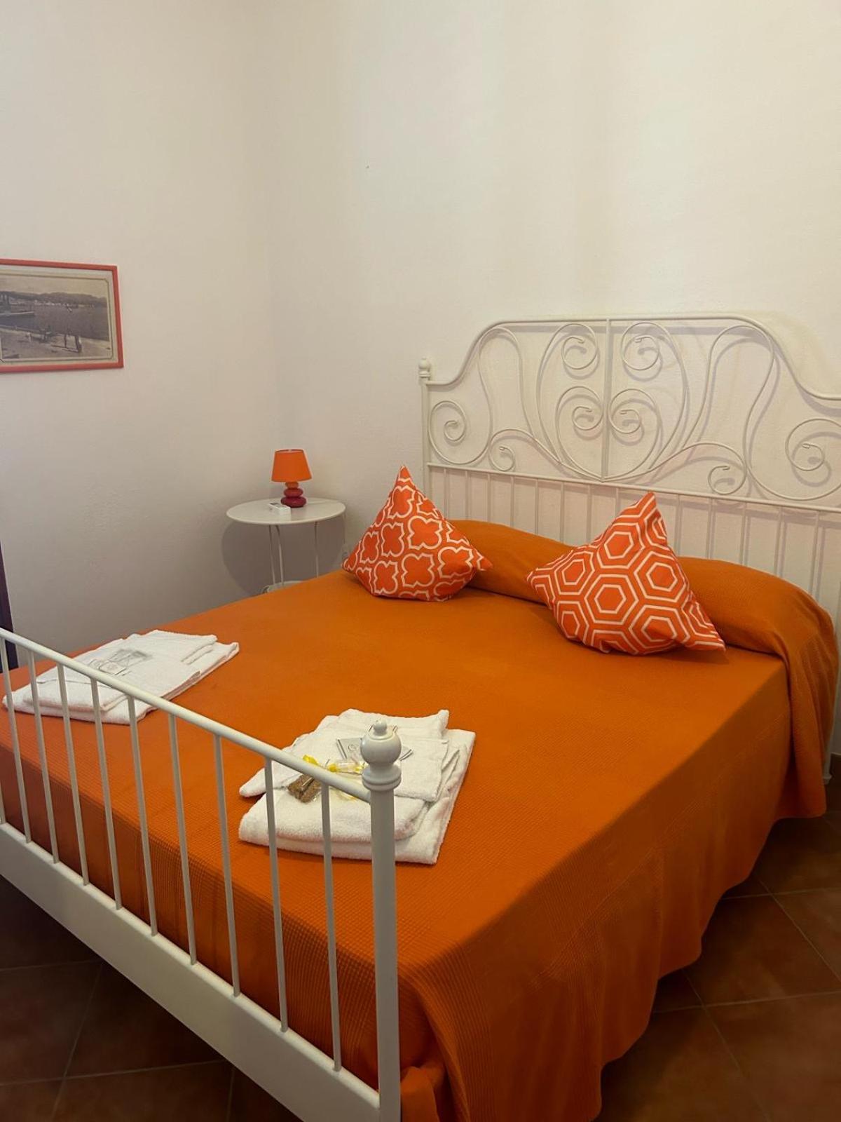 Villa Salina Castel Vinci à Rinella Chambre photo